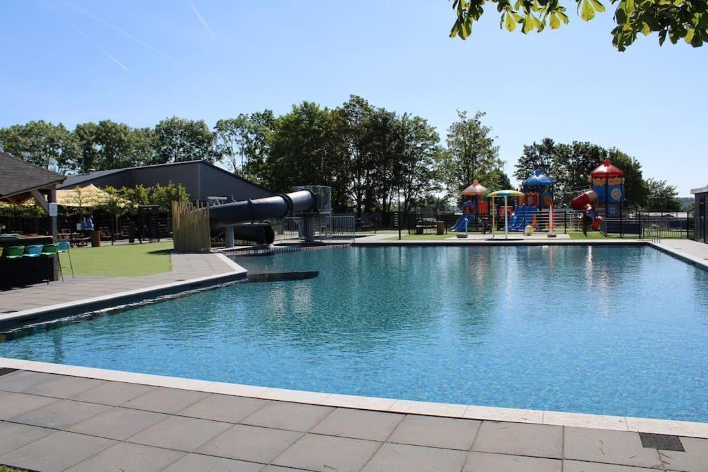 Lathum Vakantiehuis Met Vijverzicht מראה חיצוני תמונה