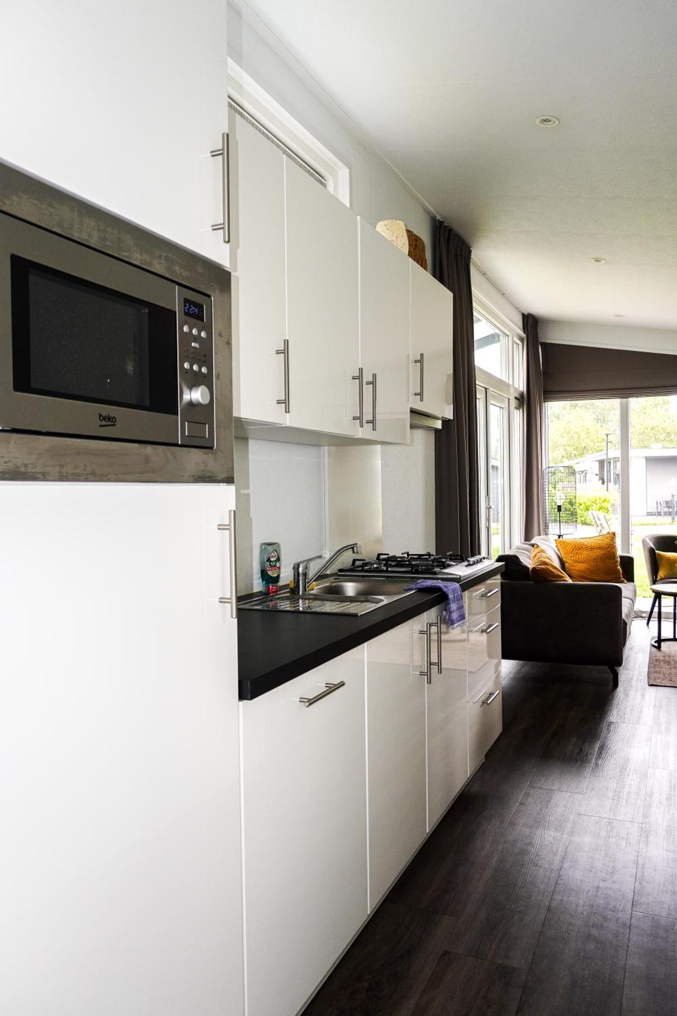 Lathum Vakantiehuis Met Vijverzicht מראה חיצוני תמונה